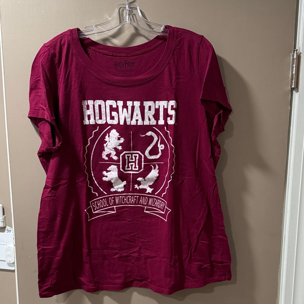 Harry Potter Hogwarts Burgundy T-Shirt